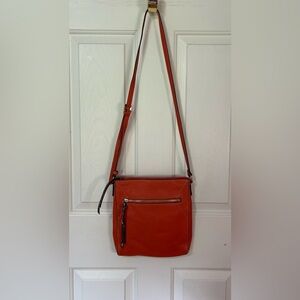 G.I.L.I. Pebbled Leather Slim Crossbody Bag Zip Pockets Orange Color 10”x9”Sz.